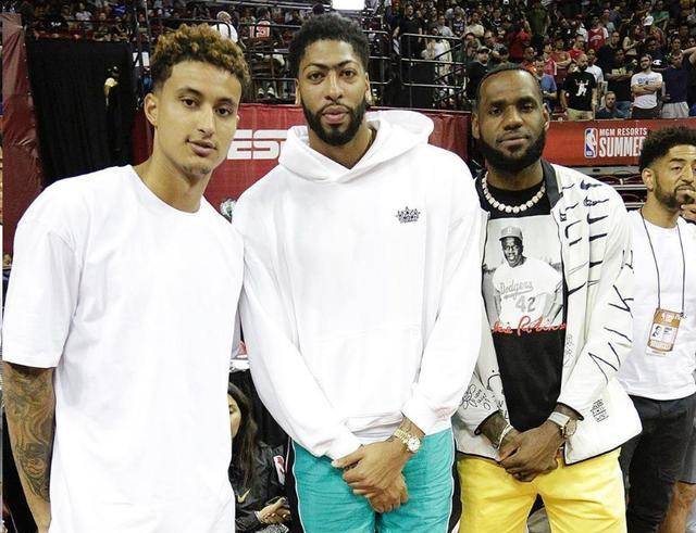 熊猫TV-全新战术大显神通，对手束手无策的简单介绍