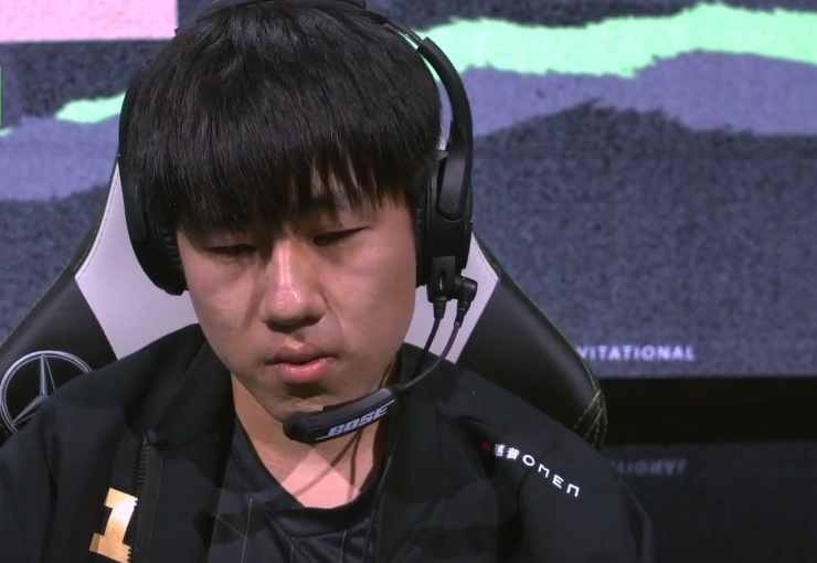 熊猫直播平台-PSG力克C9，Zeus极限生还后反打激烈交锋2025世界赛，引爆全场热议