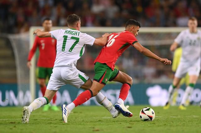 捷克队在比赛中展现强大实力，晋级欧洲杯淘汰