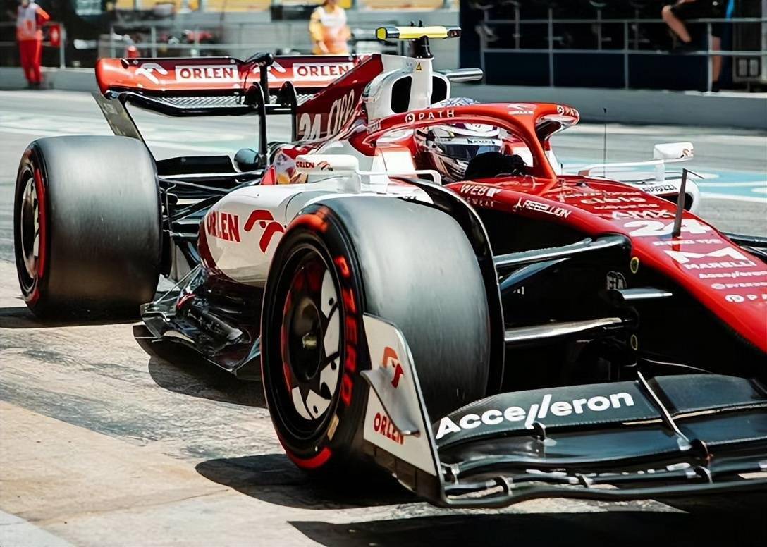 熊猫体育-迈凯伦完胜红牛二队，周冠宇状态火热的简单介绍